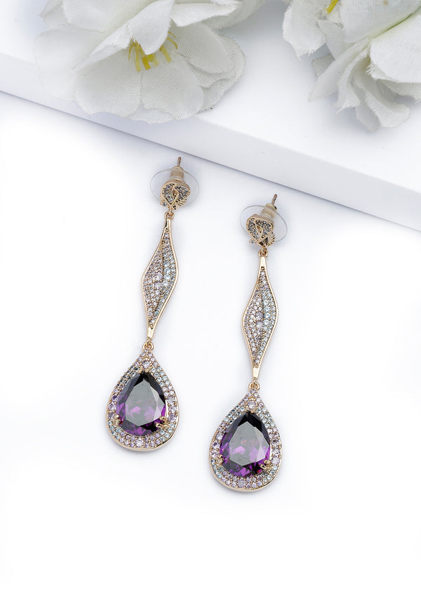 Boucles d'oreilles longues et brillantes
